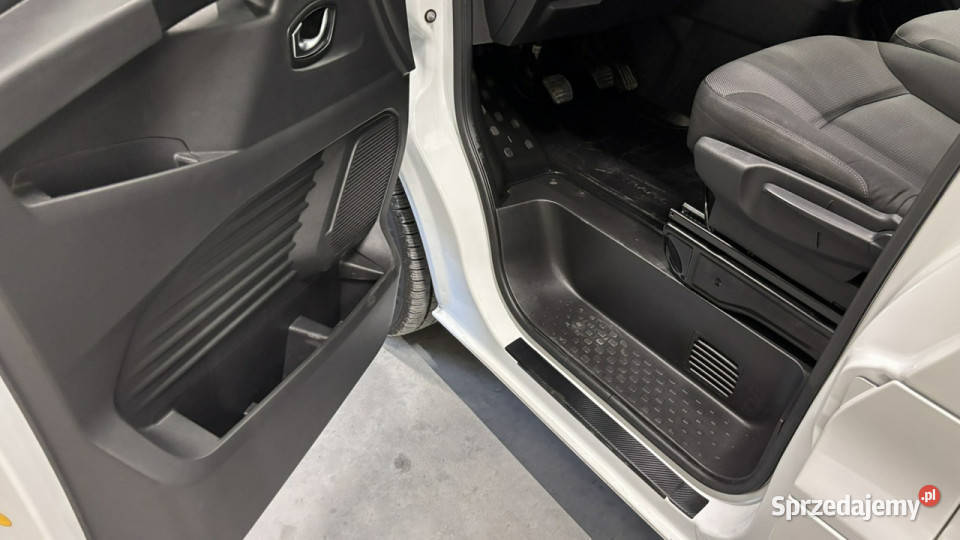 Renault Trafic Combi 20 dCi E6d 31t L2 Equilibre immobilizer Trafic Grójec sprzedam