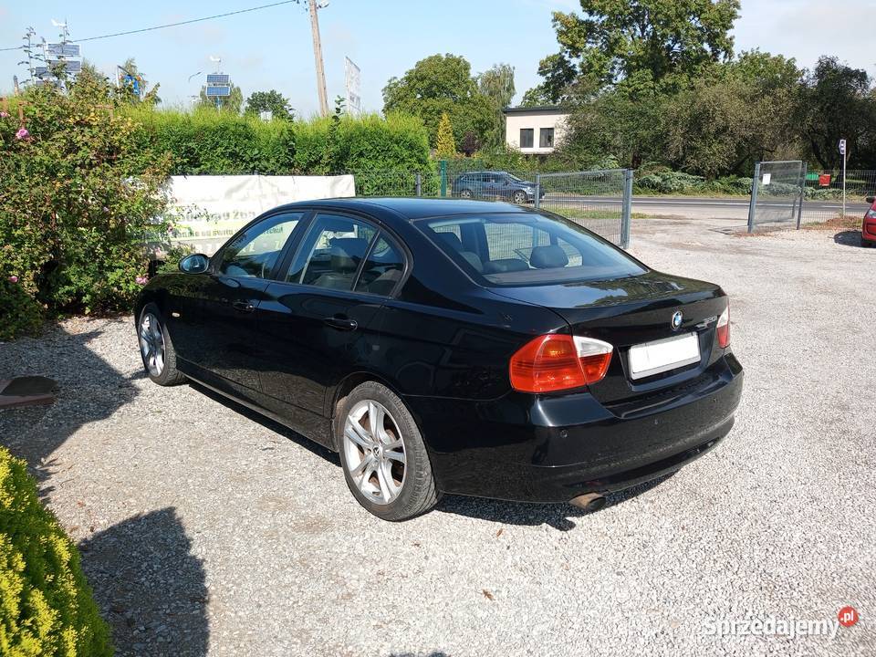 BMW 320 20 Benzyna 150 Zarejestrowane czarny Zamość