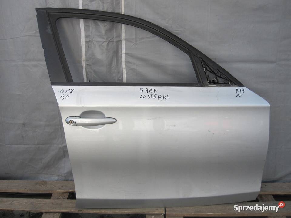 BMW E81 E87 LIFT 09r drzwi prawe przód