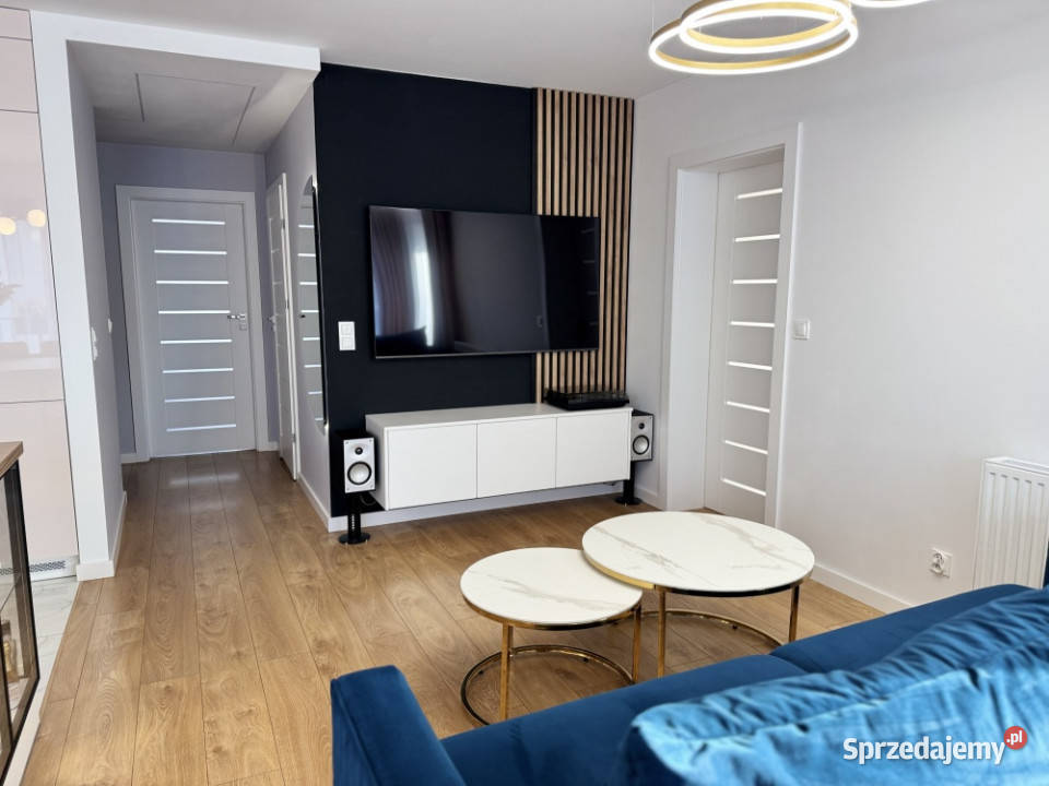 GOTOWE WYPOSAŻONE 4 pokoje 7830 m2 2 balkony 78m2 Poznań