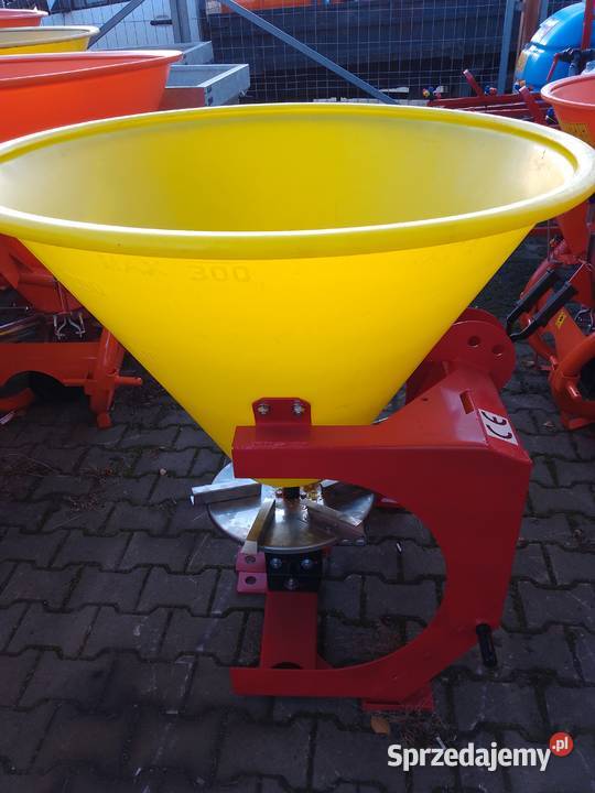 rozsiewacz Demarol 300 litrów nieuszkodzony Rozsiewacze nawozów