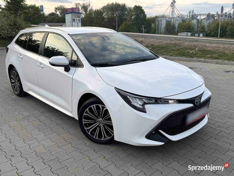 Toyota Corolla 18 Hybrid Active Niski przebieg Opatów