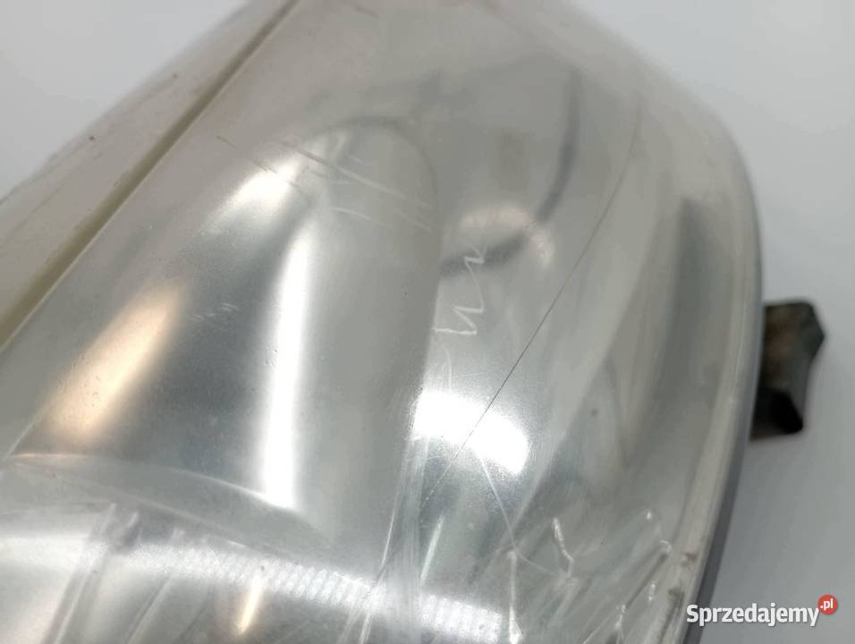LAMPA PRZÓD PRAWA EU 09041710 Peugeot 207 I Rok produkcji 2008