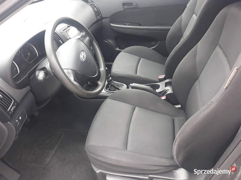 HYUNDAI I30 14 benzyna zadbany garażowany bogate dolnośląskie Świebodzice