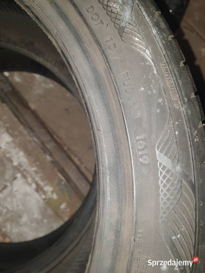 Opony Vredestein Giugiaro UltraSatin23545ZR18 Dobre Miasto