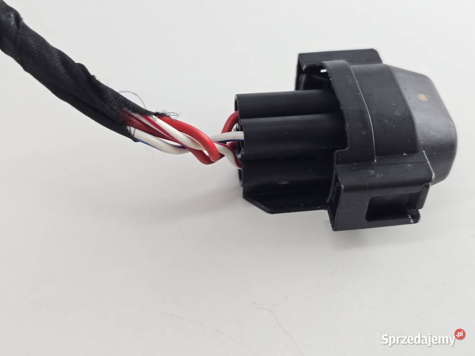 WTYCZKA KOSTKA BEZPIECZNIK TRIUMPH SCRAMBLER 400 Janowice