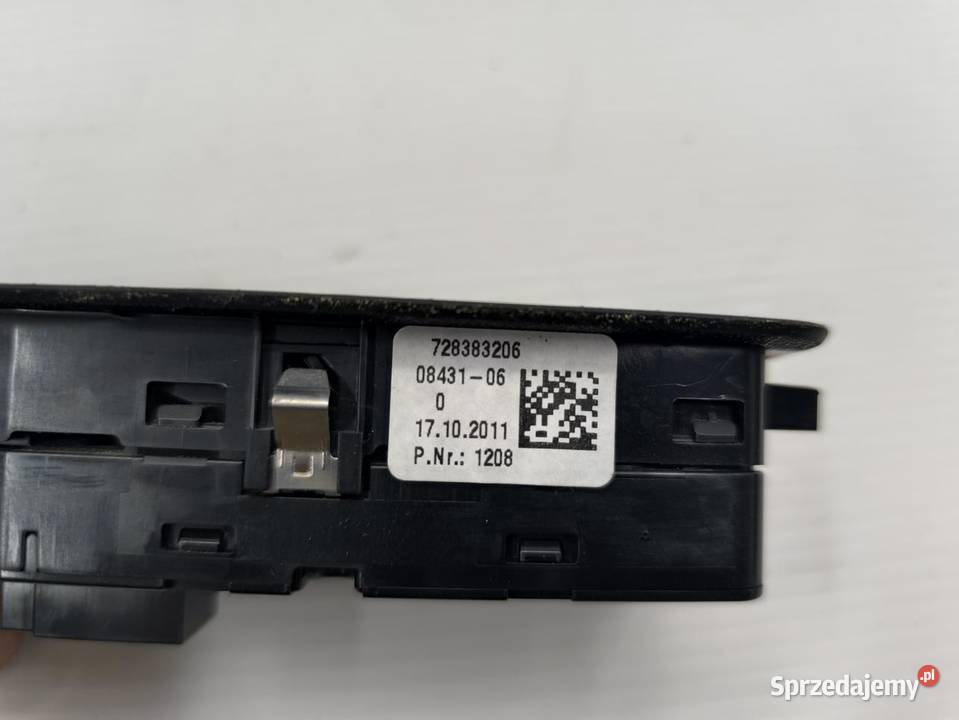 PANEL SZYB LUSTEREK BMW F20 9208109