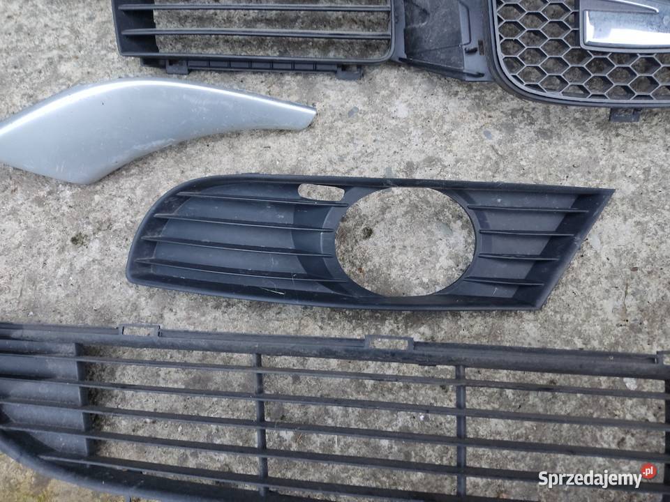 Grill blenda atrapa Seat Leon 1