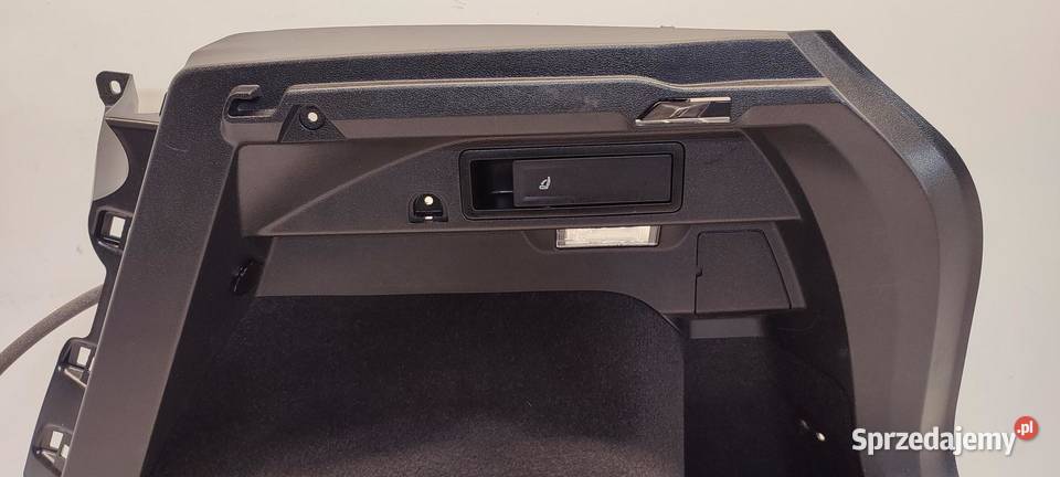 VW TIGUAN II BOCZEK BAGAŻNIKA PRAWY 5NA867428 BL