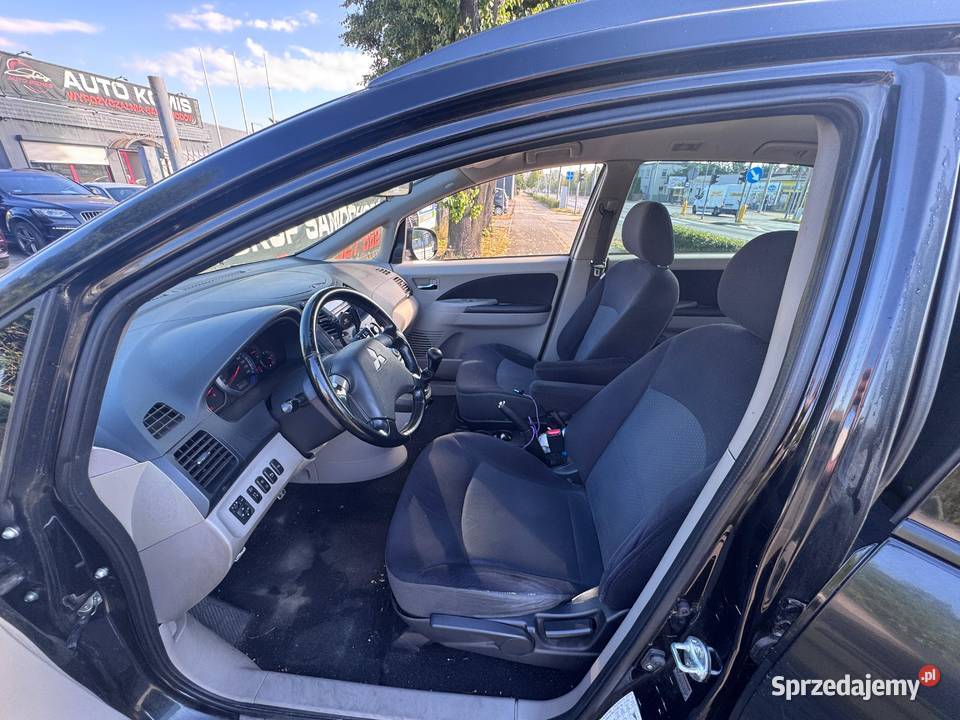 Mitsubishi Grandis 24BG 2010 Zadbany Rok produkcji 2010 Częstochowa