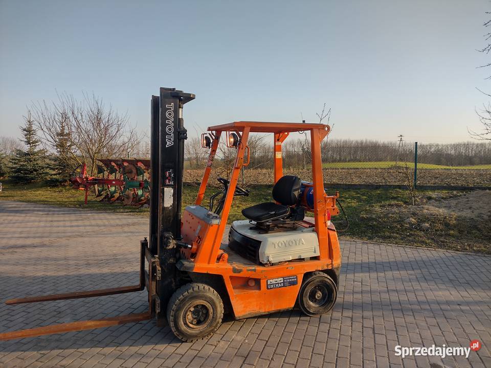 Wózek widłowy Toyota 1500 udźwigu gaz Sośno