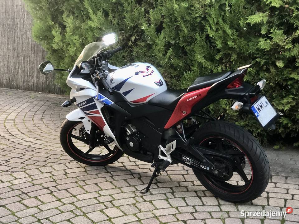 cbr 125 r 2019