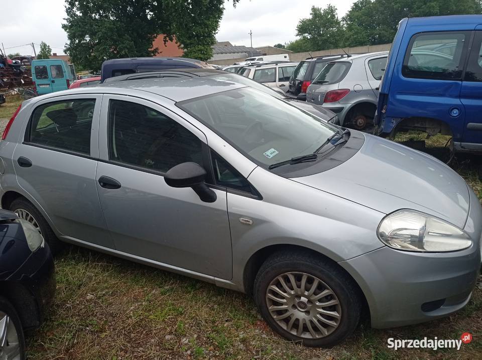 Fiat Punto 12 48 kW 2009 r dawca części wielkopolskie Szklarka Myślniewska