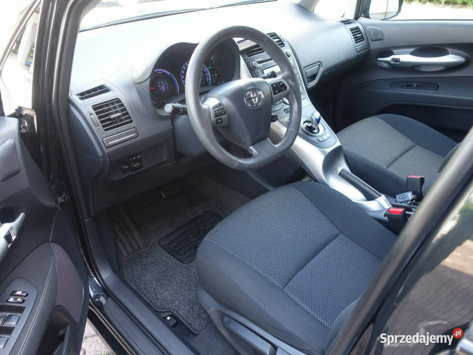 Toyota Auris 18 HYBRID Klimatronik KamCof Alu immobilizer śląskie Częstochowa