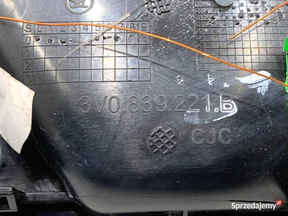 KLAMKA WEWNĘTRZNA LEWY TYŁ SKODA SUPERB III podkarpackie