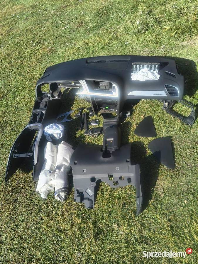 Audi A4B8 przed lift deska rozdzielcza do Deski rozdzielcze, konsole Deski rozdzielcze, konsole sprzedam