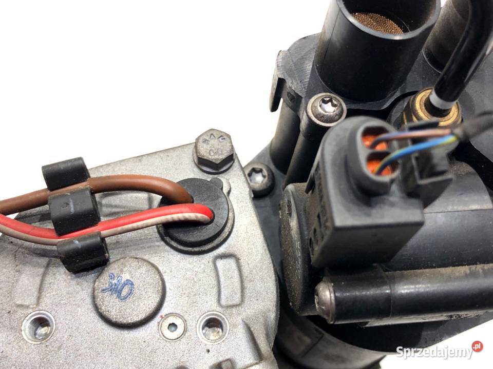 KOMPRESOR ZAWIESZENIA 6875177