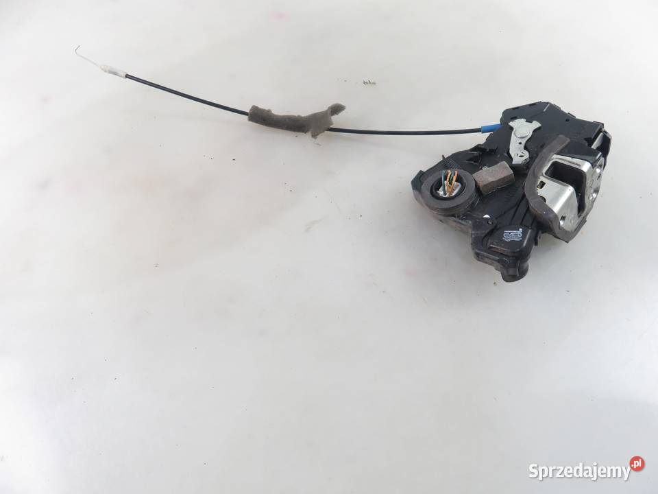 ZAMEK LEWY PRZEDNI TOYOTA COROLLA Verso