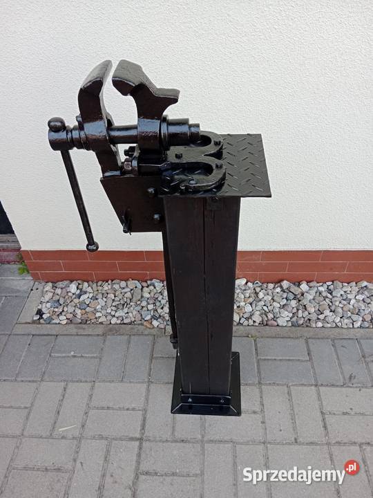 Zabytkowe kowalskie imadło Kudowa-Zdrój