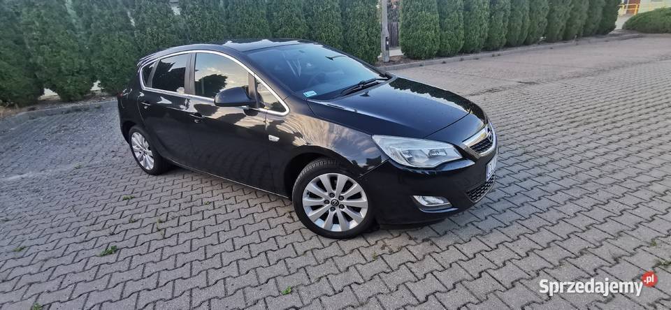 Astra J Cosmo 2011 17 cdti Skępe