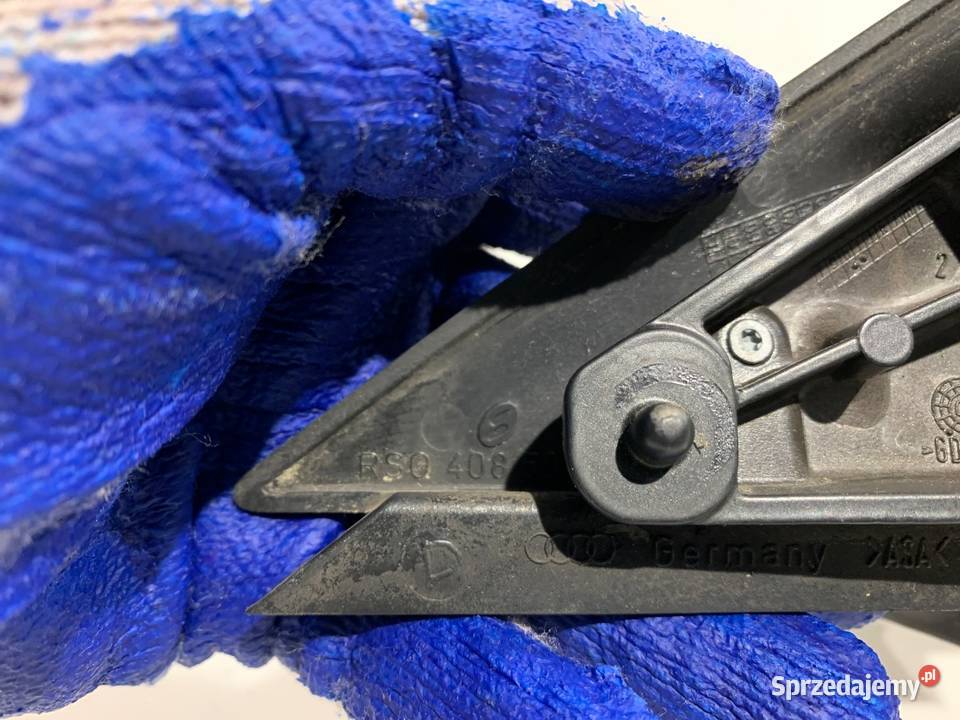 LUSTERKO PRAWY AUDI A3 8P Hatchback 0313 SREBRNY