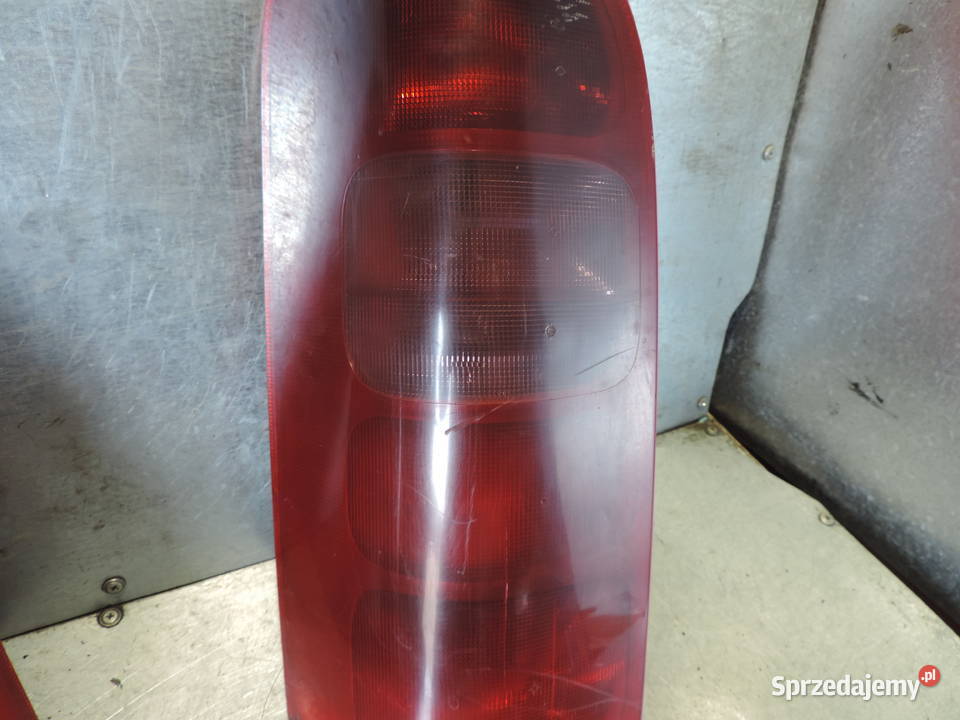 LAMPA LEWY TYŁ RENAULT MASTER II osobowe Nowy Sącz