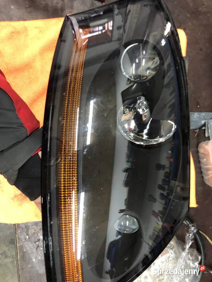 Lampa przednia prawa audi tt 8N zwylla Lampy przednie Rakoniewice