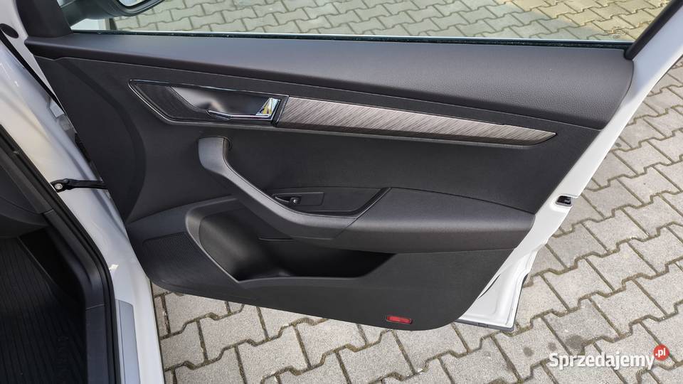 SKODA KAROQ 15 TSI Style 2023 salon przebieg 27 podkarpackie Dukla