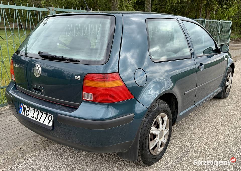 VW GOLF 16 MPI Benzyna 105 23 lata jeden wł gniazdo USB Wieliszew