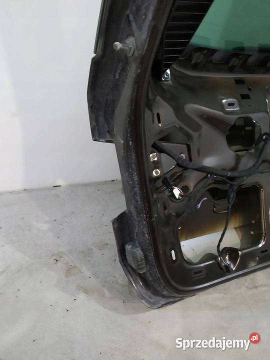 KLAPA TYŁ SZYBA KOMBI Skoda Superb III 2015