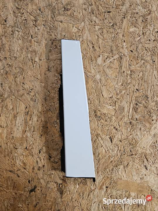 LISTWA DRZWI PRZÓD PRZEDNIA PRAWA KIA SORENTO IV osobowe