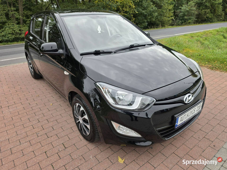 Hyundai i20 Hyundai i20 12 benzynka niski Hyundai Cielcza