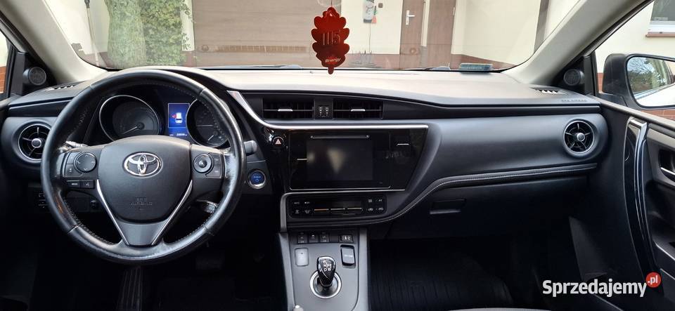 Sprzedam Toyota Auris Hybryda Izabelin C