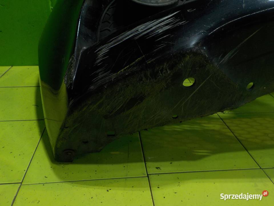 BMW 3 E90 LIFT 20 B 09r 5D zderzak przod Zderzaki Suków