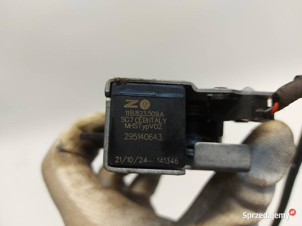 Ford Explorer VII R2KB ZAMEK MASKI 11B823509A sprzedam