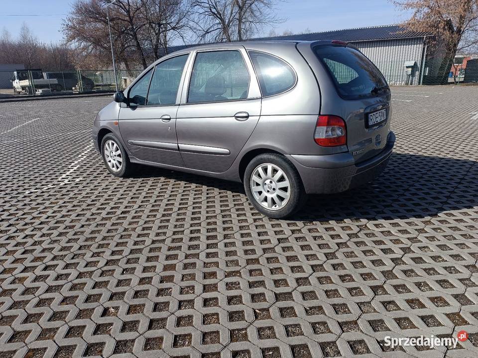 Scenic polift 2002 19 dci 101KM