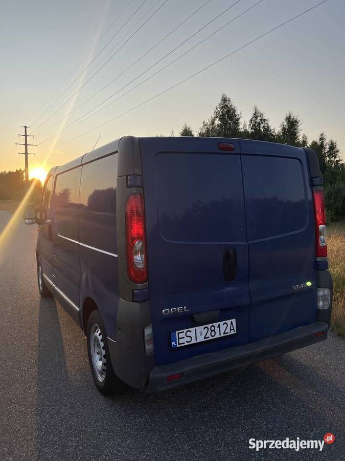 Opel Vivaro I 2009 20 CDTI 90 niski przebieg Napęd przednia oś
