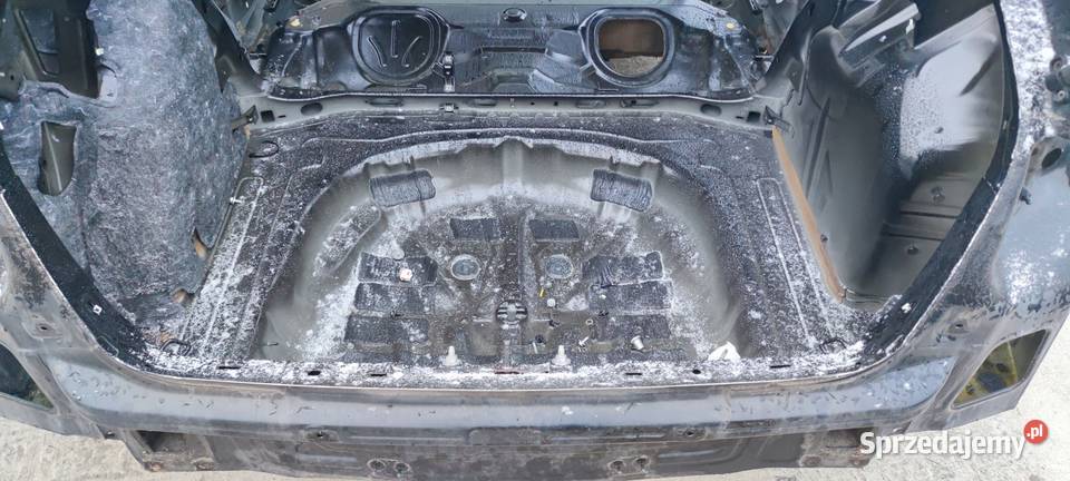 ĆWIARTKA WANNA PAS TYLNY AUDI A3 8V 3DRZWI