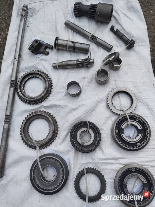 Części skrzyni biegów do Massey Ferguson serii Chybie sprzedam
