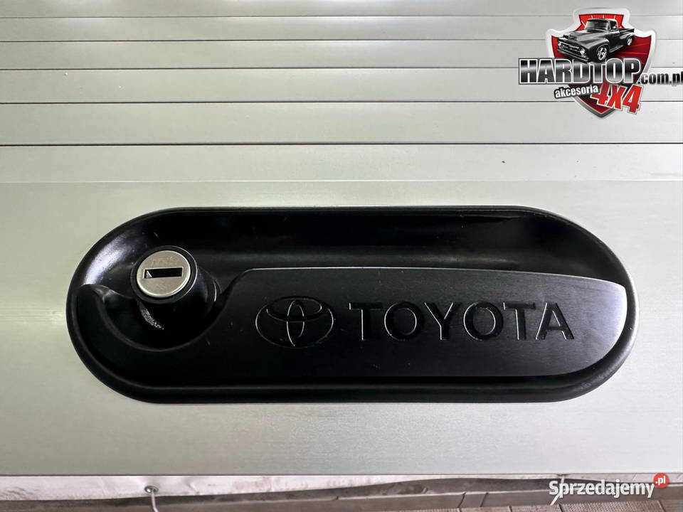 Roleta Toyota Hilux Hardtop MountainTop na pakę terenowe warmińsko-mazurskie Pasłęk