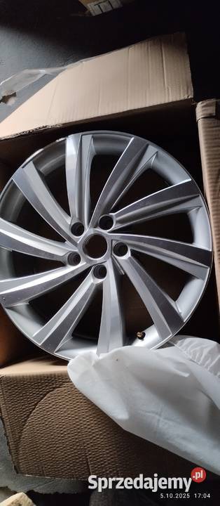Felga aluminiowa Skoda Octavia IV 5E3601025H Samochodowe Opoczno