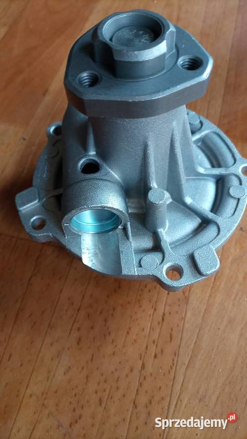 VW Golf Passat pompa wody Osiek