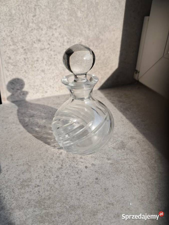 mała kryształowa karafka z prlu stan wyas 11 śr Porcelana i szkło