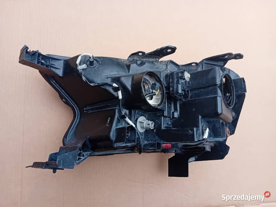 Ford Ranger IV soczewka reflektor lampa prawy Przeźmierowo