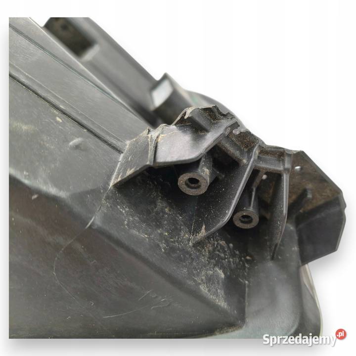 LAMPA PRAWA Opel Combo E prawy przód przednia Chełm sprzedam