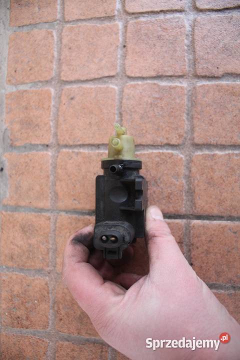 ZAWÓR PODCIŚNIENIA TURBINY VW PASSAT B6 20 TDI osobowe wielkopolskie