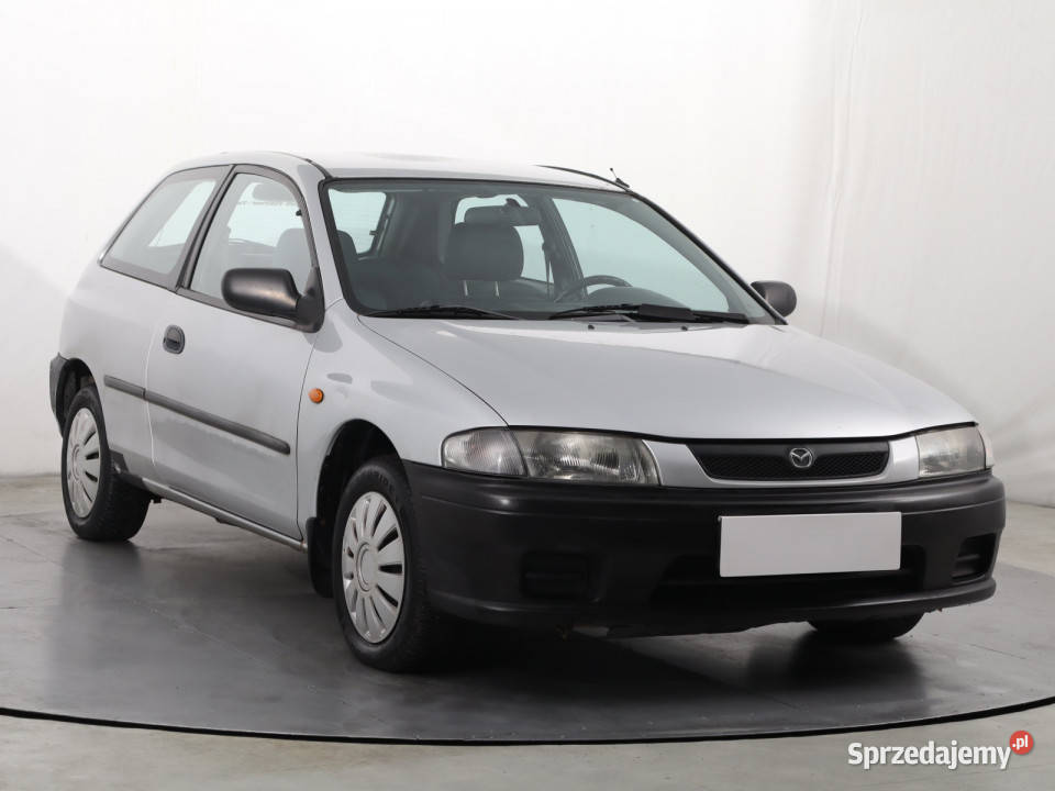 Mazda 323 13 16V wspomaganie kierownicy Katowice sprzedam