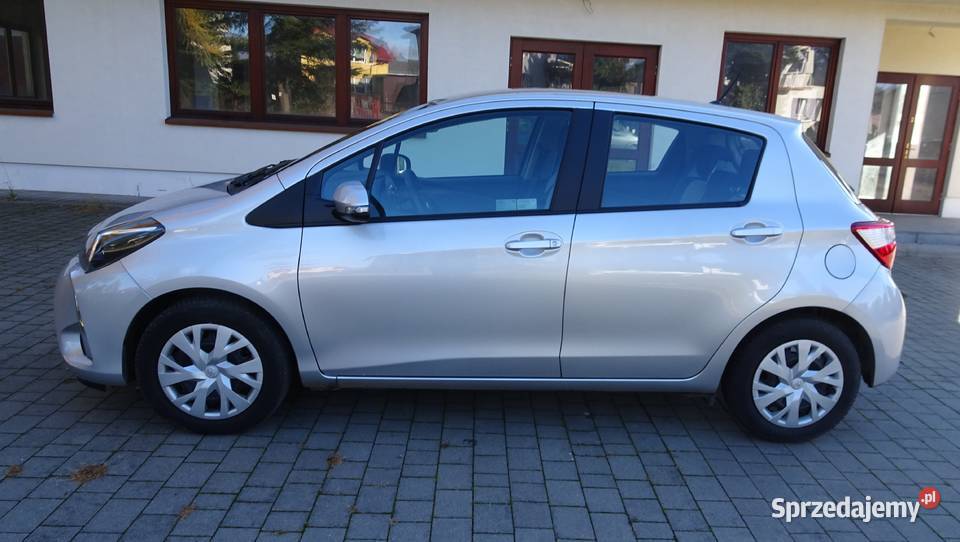 Toyota Yaris 1500 PremiumCity 2017 Poniatowa