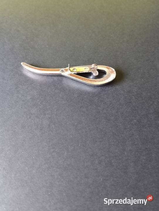 BROSZKA w kolorze srebrnym długa biżuteria boho Złotniki