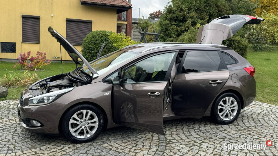 Kia Ceed 16 Benz 135 z Niemiec Nawigacja Pakiet sprzedam